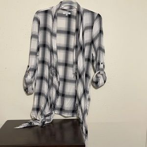 Maurices Plaid cardigan